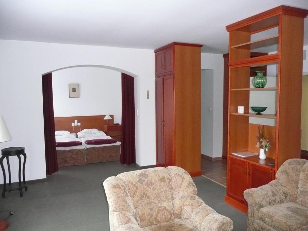 Hotel Ovit Keszthely Habitación foto